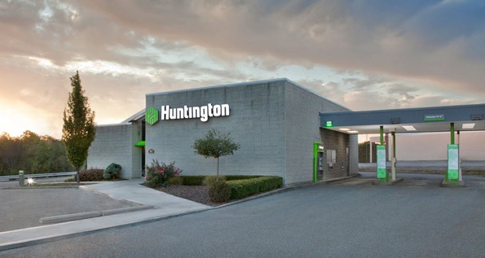 About Huntington Bank background